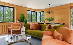 Divine Views From A Breathtaking Luxxe City Penthouse For A Gracious Life Style